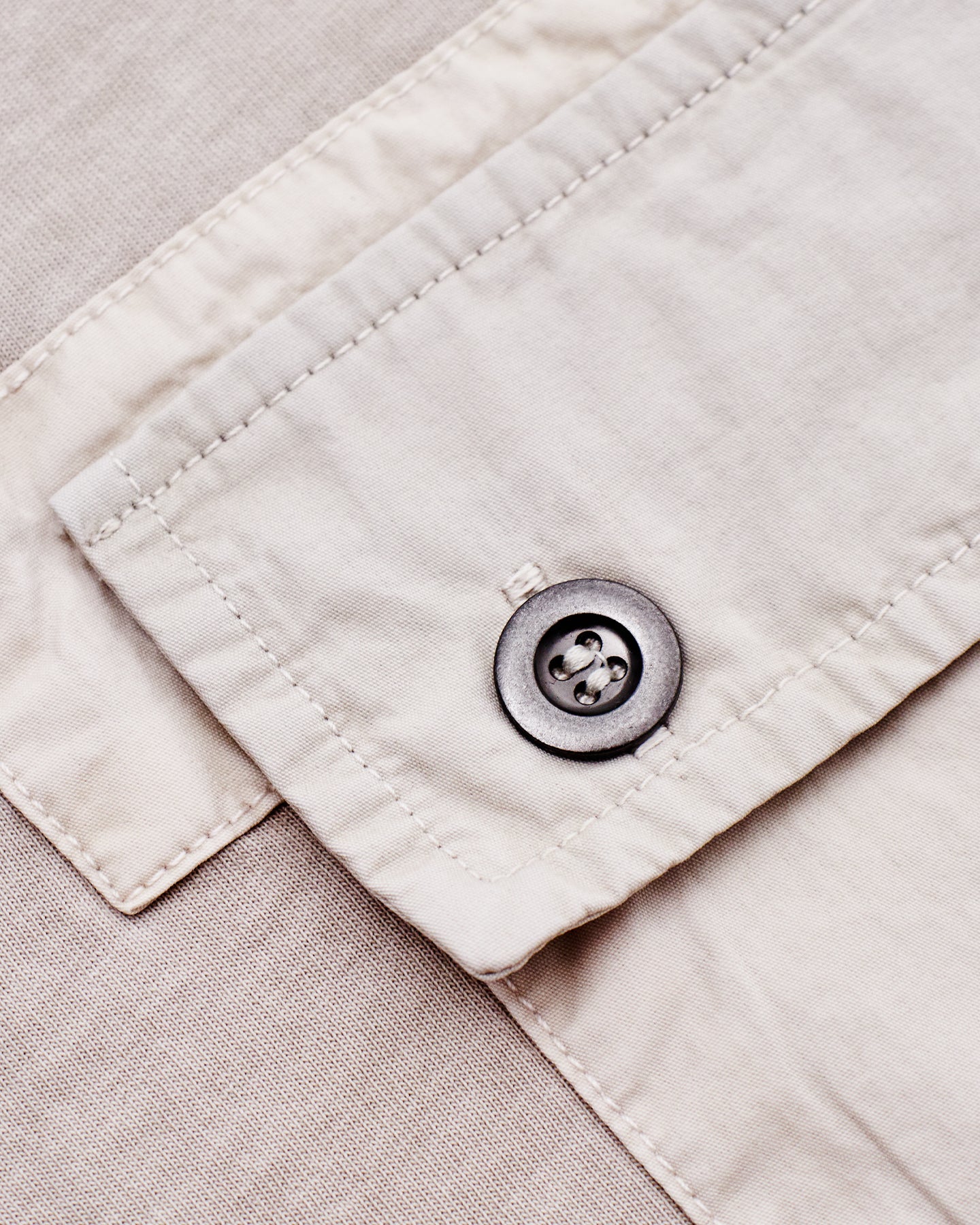 Left Hand Patch Pocket Tee Khaki
